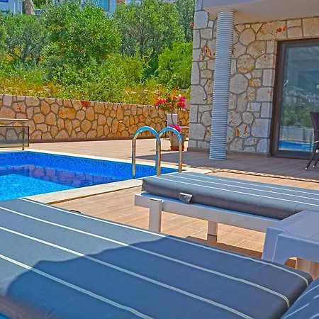 Vila Stone